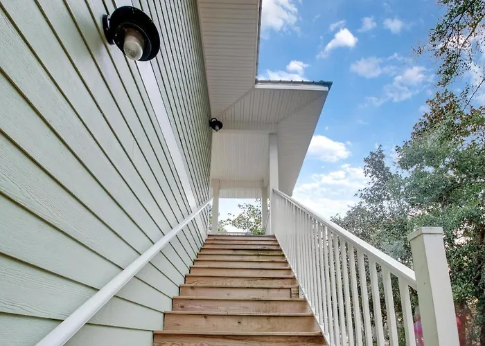 Laguna Breeze Unit C
