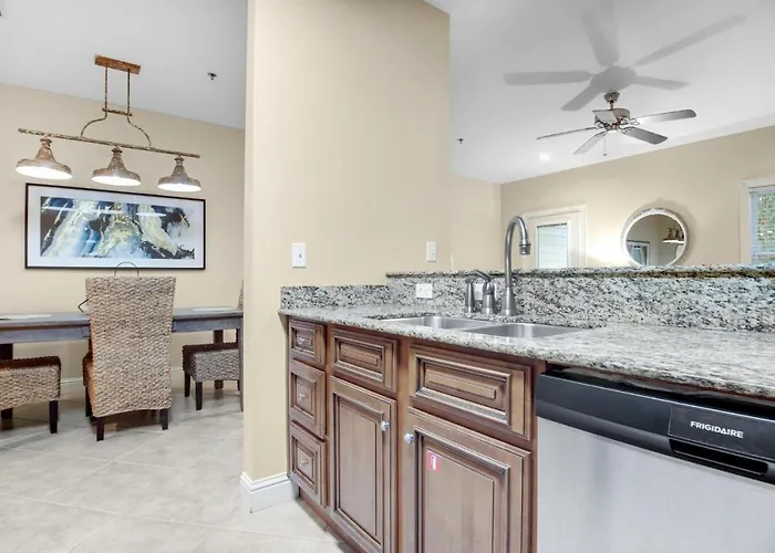 Laguna Breeze Unit C