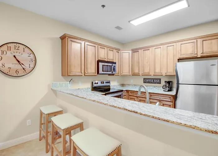 Laguna Breeze Unit C *