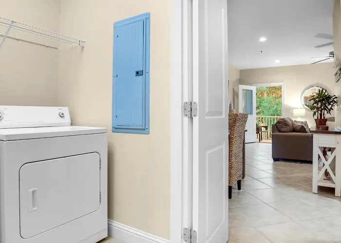 Apartment Laguna Breeze Unit C *