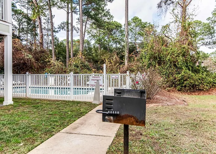 Laguna Breeze Unit C * Gulf Shores